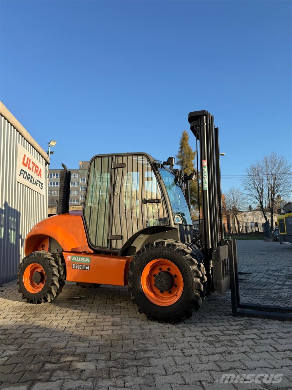 Ausa [DISCOUNT - SALE] C300H 4x4 *Perfect!* Off-Road 4-way reach trucks
