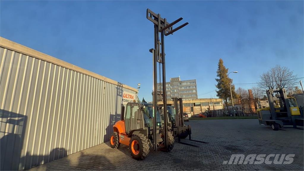 Ausa [DISCOUNT - SALE] C300H 4x4 *Perfect!* Off-Road 4-way reach trucks
