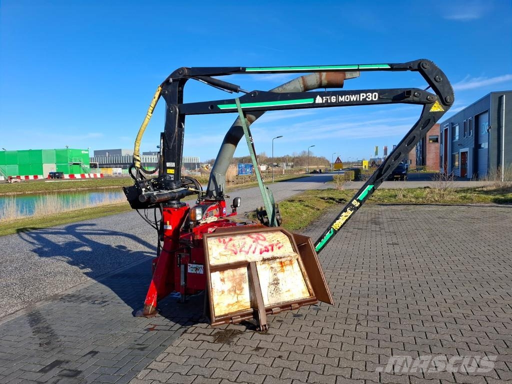 TP 270 PTO K front Holzhäcksler