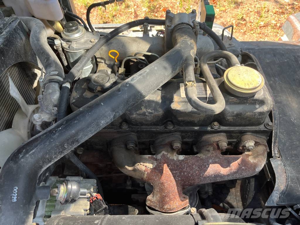 Nissan FGD 02 A 30 Q V-4181 OB شاحنات الديزل