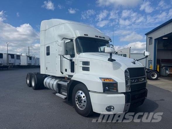 Mack ANTHEM 64T Τράκτορες