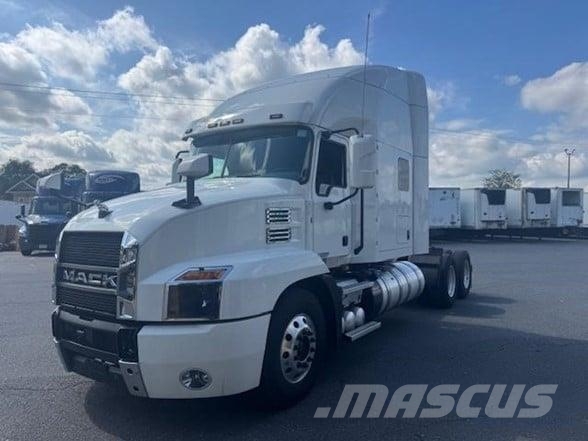 Mack ANTHEM 64T Τράκτορες