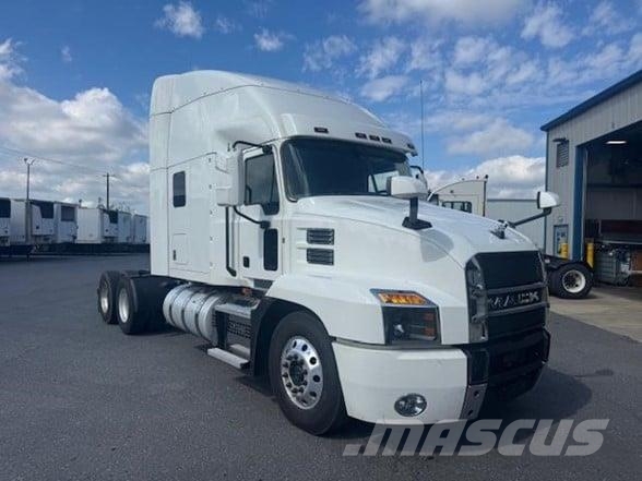 Mack ANTHEM 64T Τράκτορες