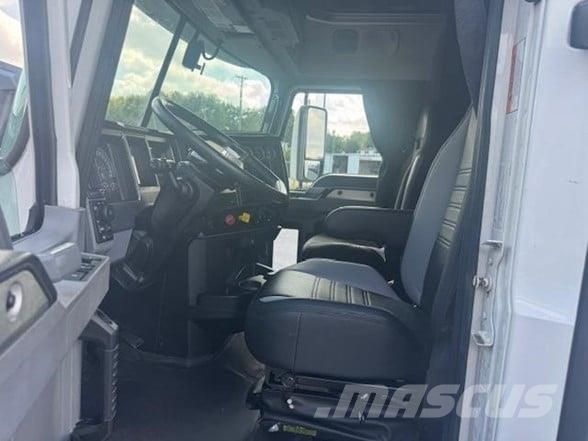 Mack ANTHEM 64T Τράκτορες