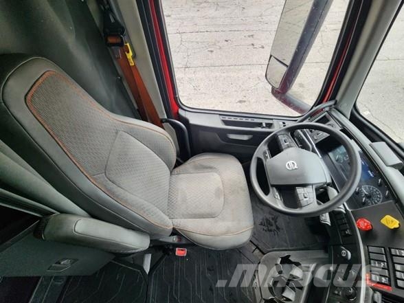 Volvo VNL64T760 曳引機組件