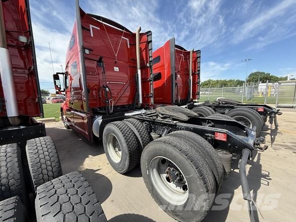 Volvo VNL64T760 Vilcēji