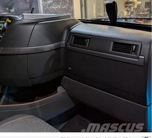 Volvo VNL64T760 Prime Movers