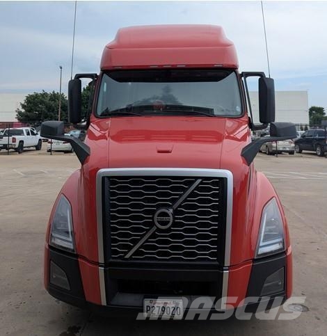 Volvo VNL64T760 Prime Movers