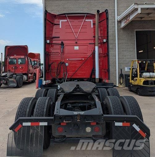 Volvo VNL64T760 Prime Movers