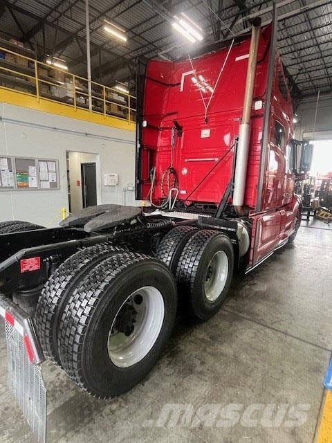 Volvo VNL64T760 Vilcēji