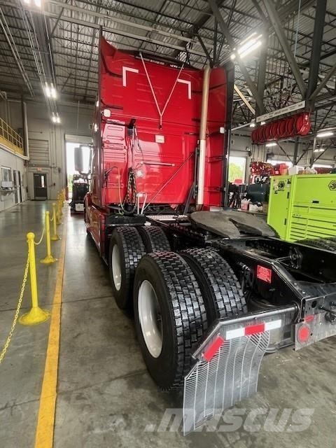 Volvo VNL64T760 Vilcēji