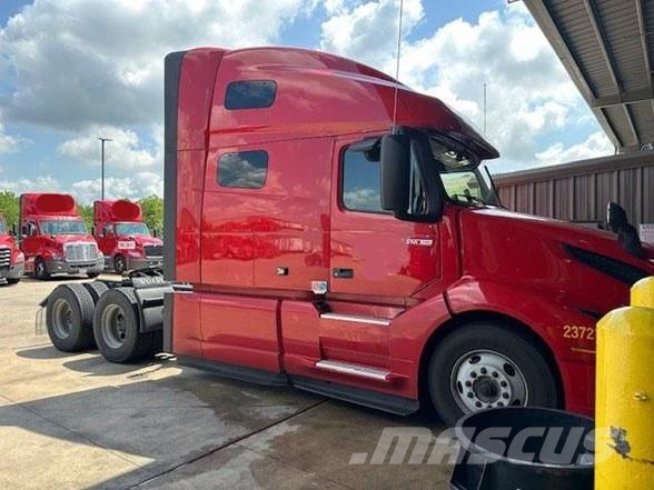 Volvo VNL64T760 Prime Movers