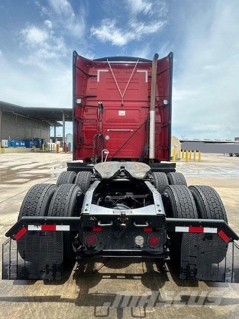 Volvo VNL64T760 曳引機組件