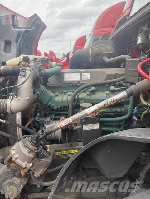 Volvo VNL64T760 Vilcēji