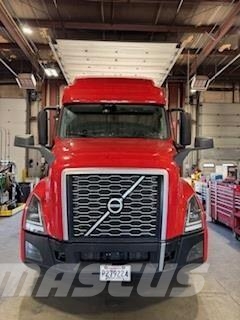 Volvo VNL64T760 曳引機組件