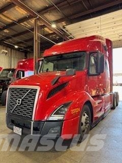 Volvo VNL64T760 Trekkers