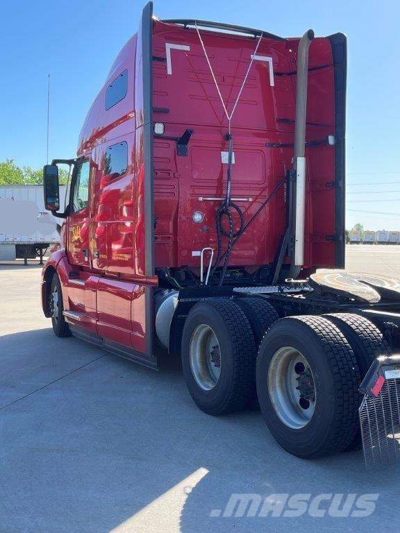 Volvo VNL64T760 Vilcēji