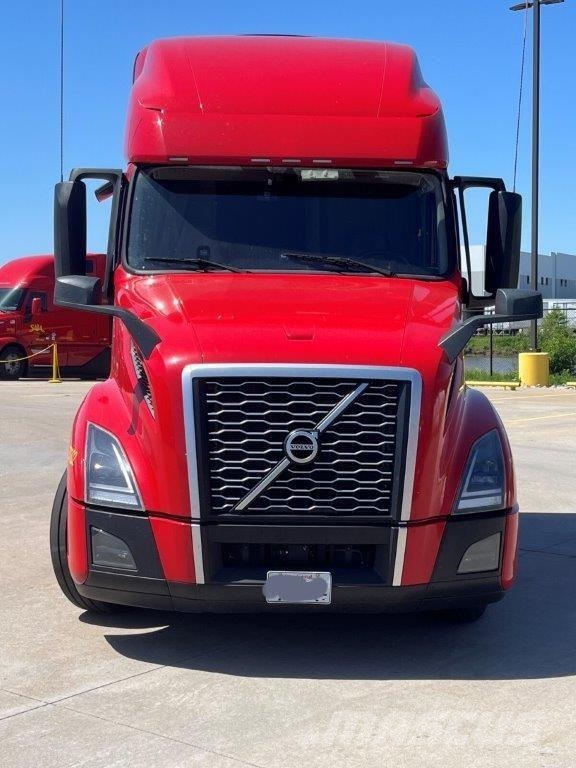 Volvo VNL64T760 曳引機組件