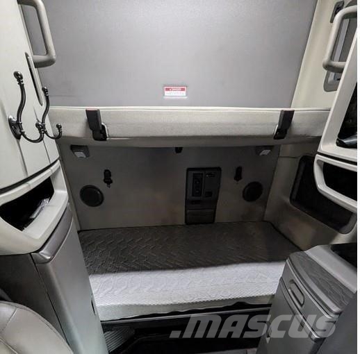 Volvo VNL64T760 曳引機組件