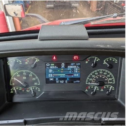Volvo VNL64T760 曳引機組件