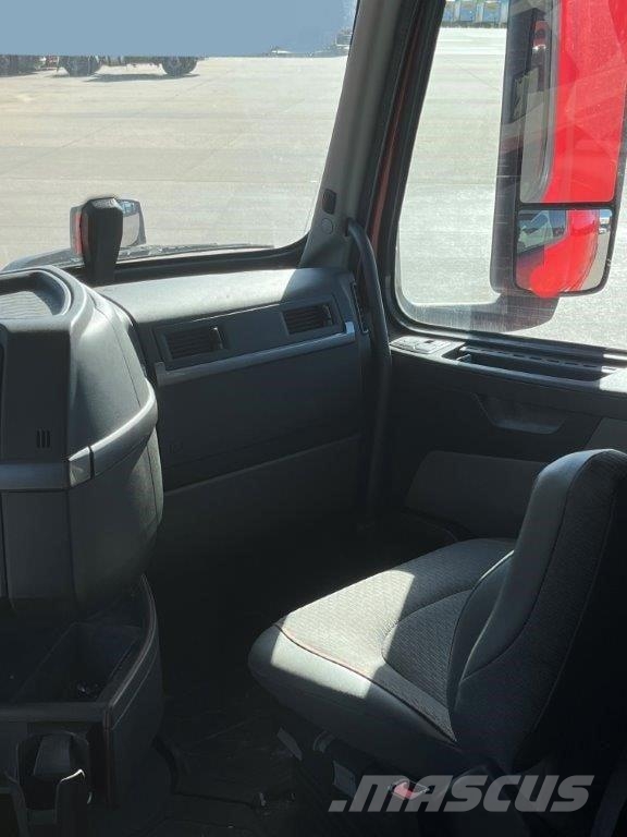Volvo VNL64T760 Vilcēji