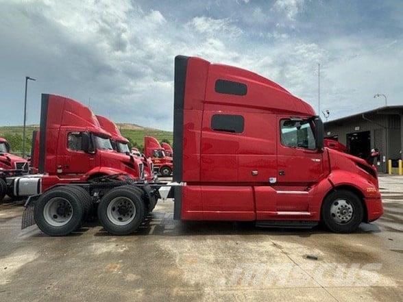 Volvo VNL64T760 Trekkers