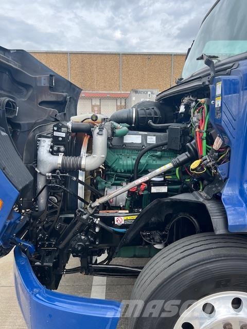 Volvo VNR64T300 Trekkers