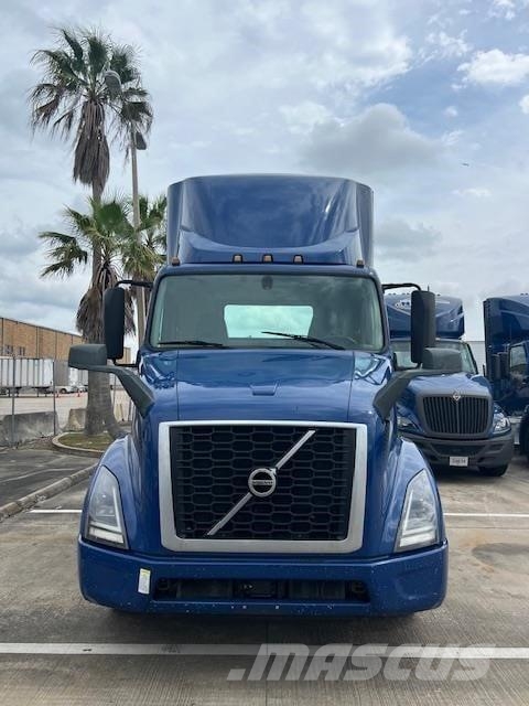 Volvo VNR64T300 Trekkers