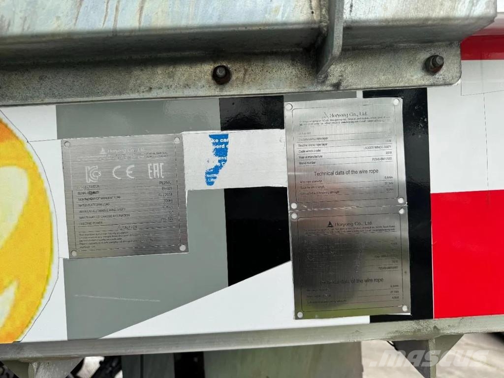Nissan Cabstar 3X UNIT CABSTAR 35.13 EURO 6 + LIFT 25 MET Piattaforme autocarrate