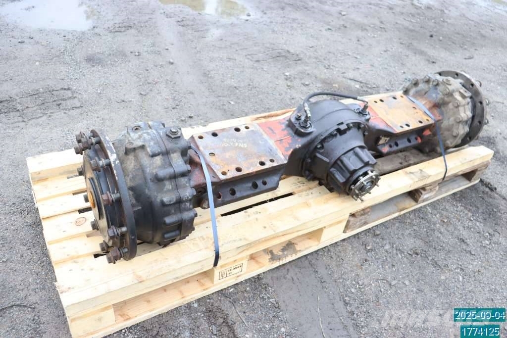 Huddig 1160 D Mosty, wały i osie