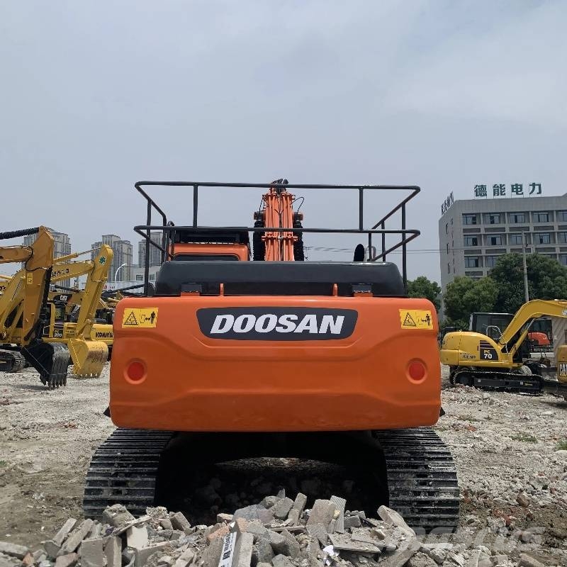 Doosan DX 300 Escavatori cingolati