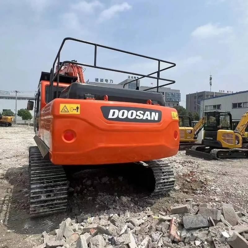 Doosan DX 300 Escavatori cingolati