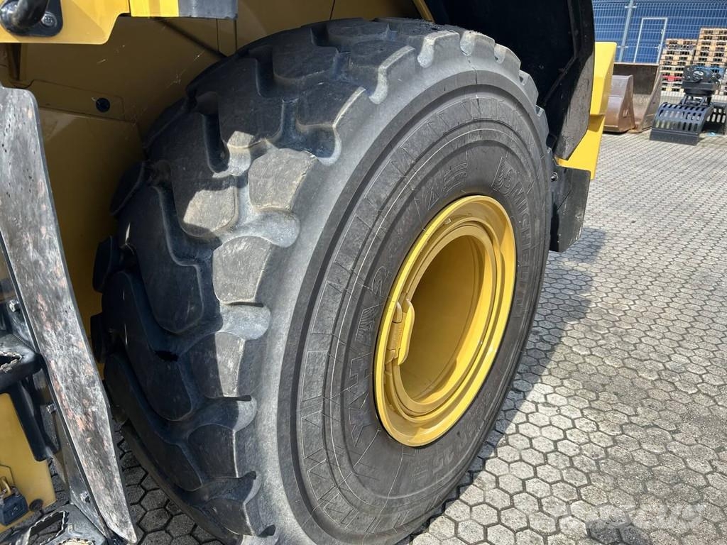 CAT 966-14 轮式装载机