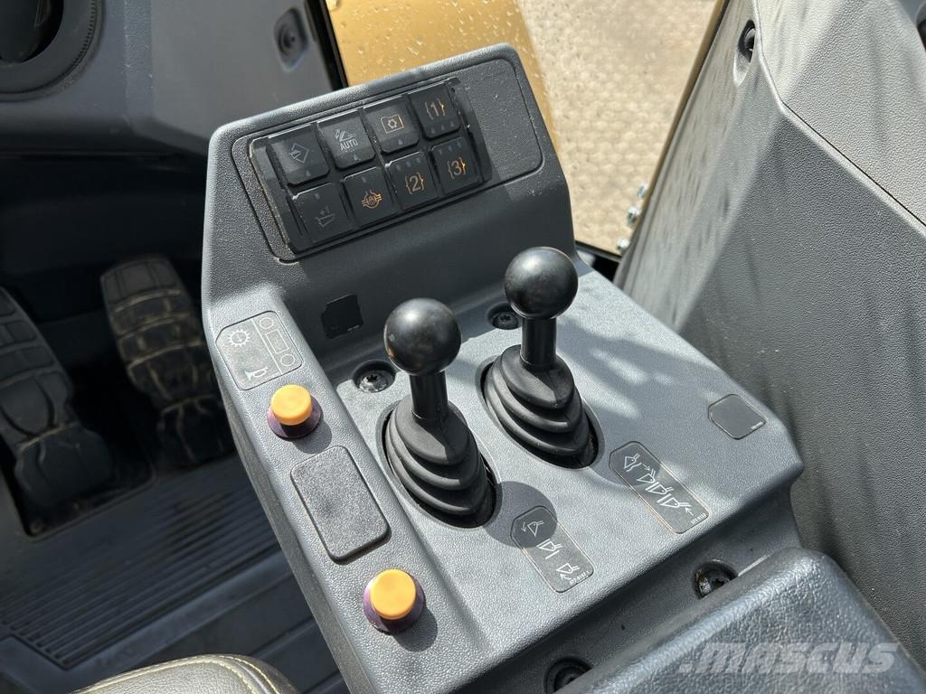 CAT 966-14 轮式装载机
