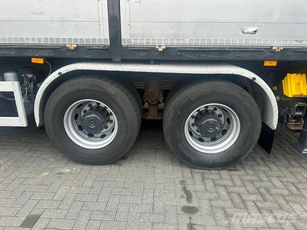 Mercedes-Benz Axor 3243 8X4 BB + MKG HMK 350 + JIB MONTAGEKRAN/D Kamioni sa kranom