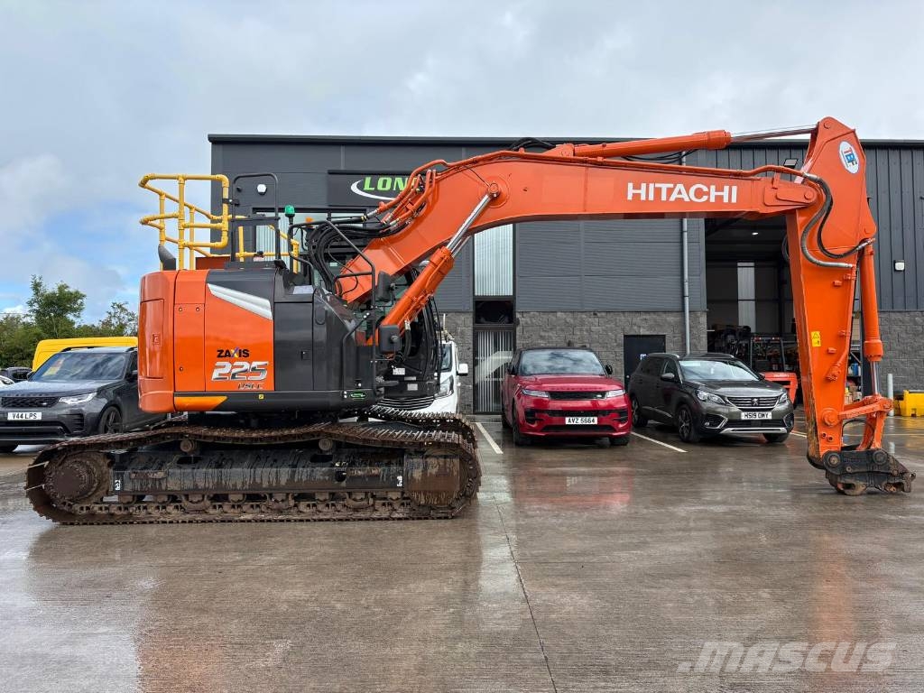 Hitachi ZX 225 US LC-7 حفارات زحافة