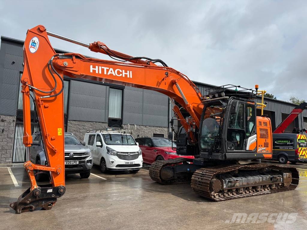 Hitachi ZX 225 US LC-7 حفارات زحافة