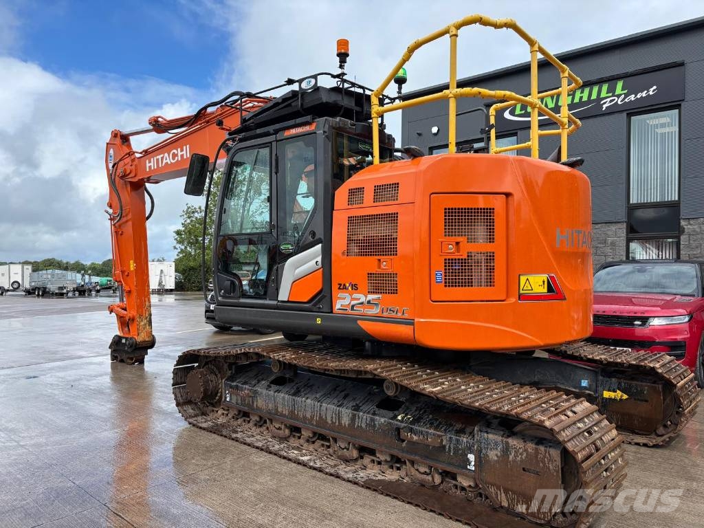 Hitachi ZX 225 US LC-7 حفارات زحافة