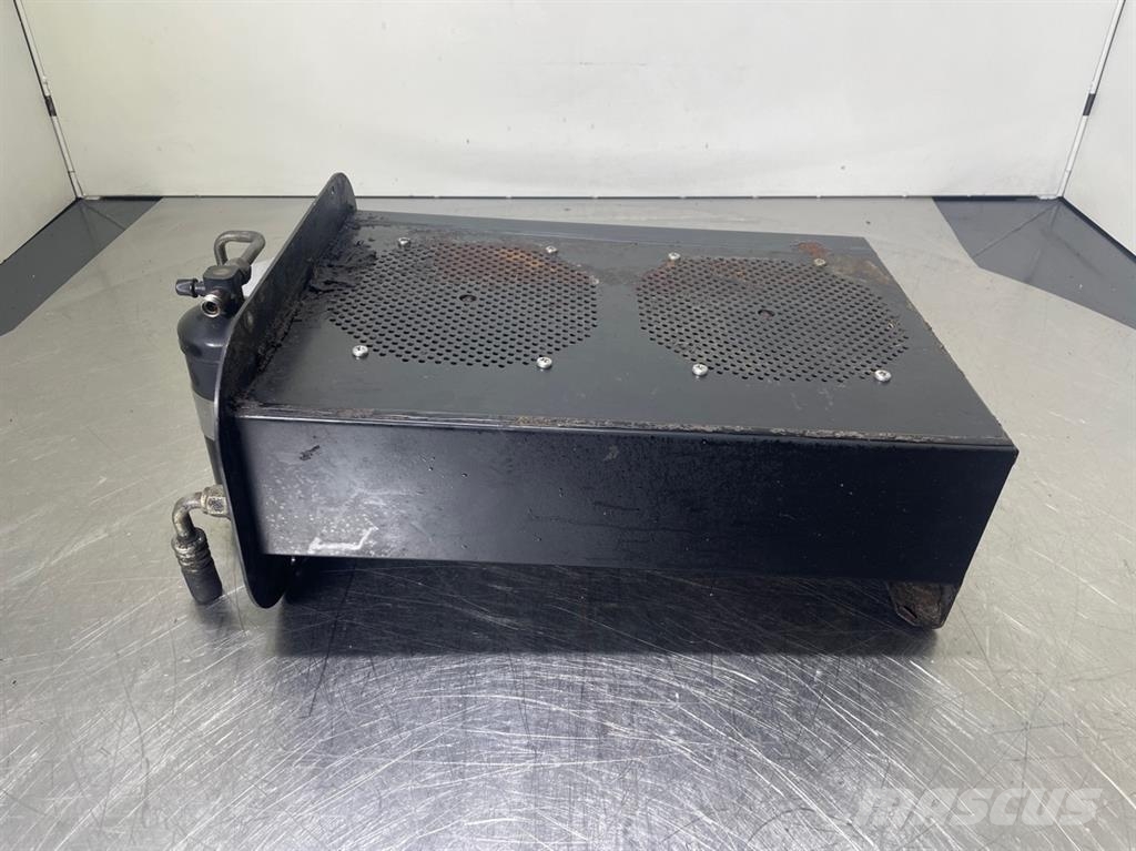 Ahlmann AZ150-4184898A-Airco condenser/Klimakondensator Saseler