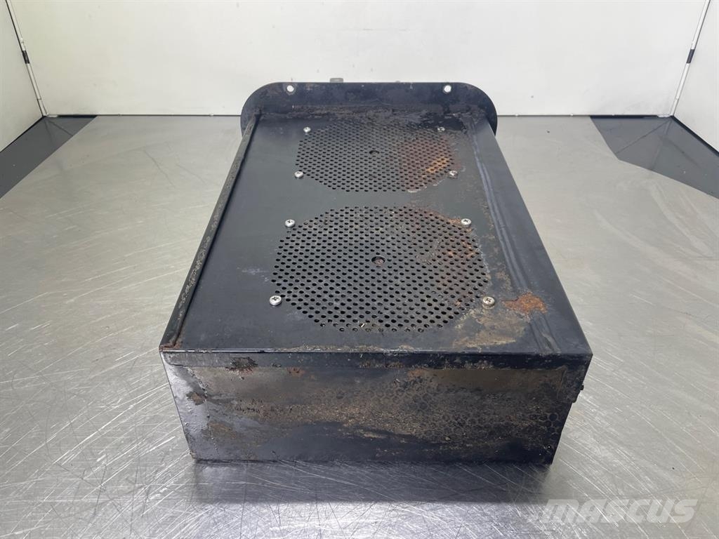 Ahlmann AZ150-4184898A-Airco condenser/Klimakondensator Saseler