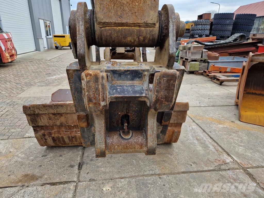 Hydraulische kantelbak 1.95m breed Buckets