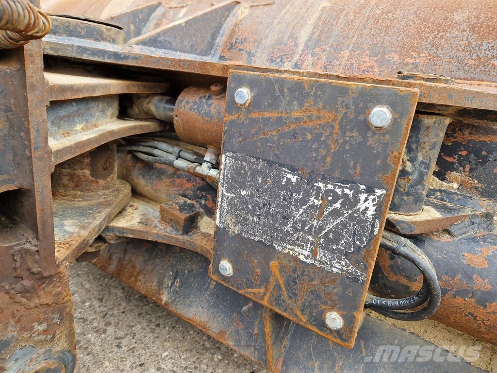 Hydraulische kantelbak 1.95m breed Buckets