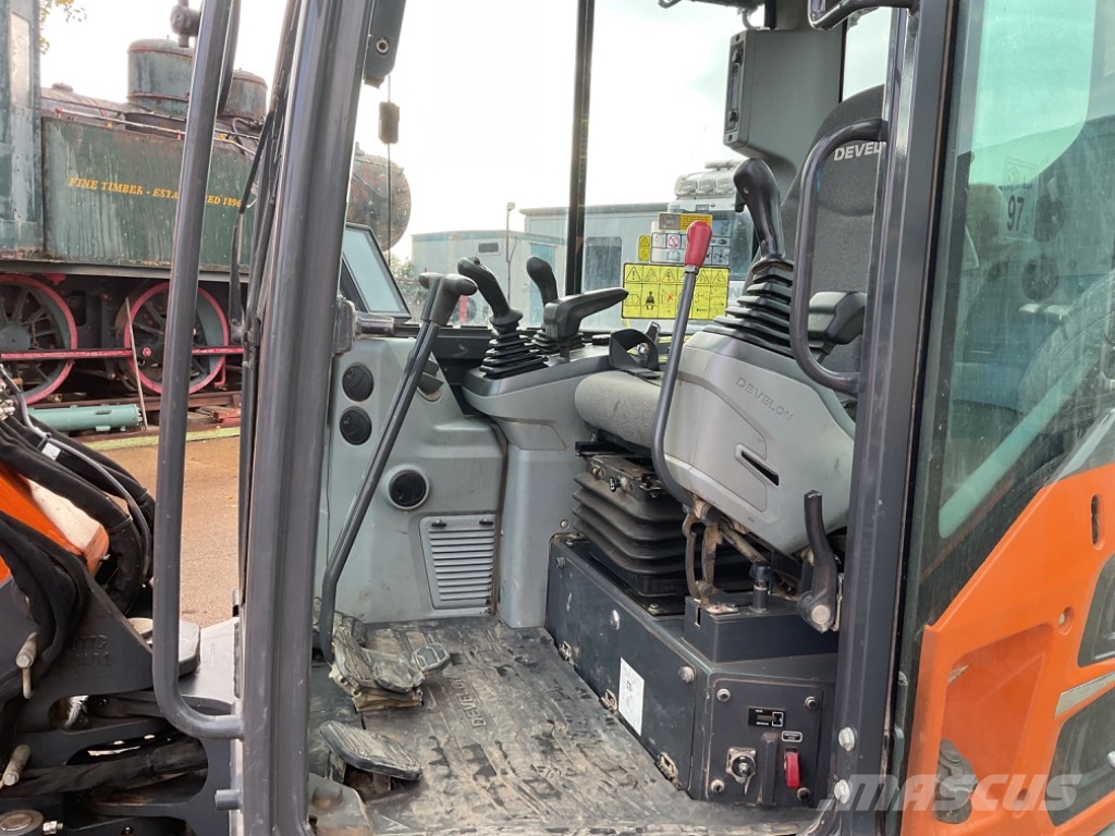 Develon DX55R-7 Minigrävare < 7t