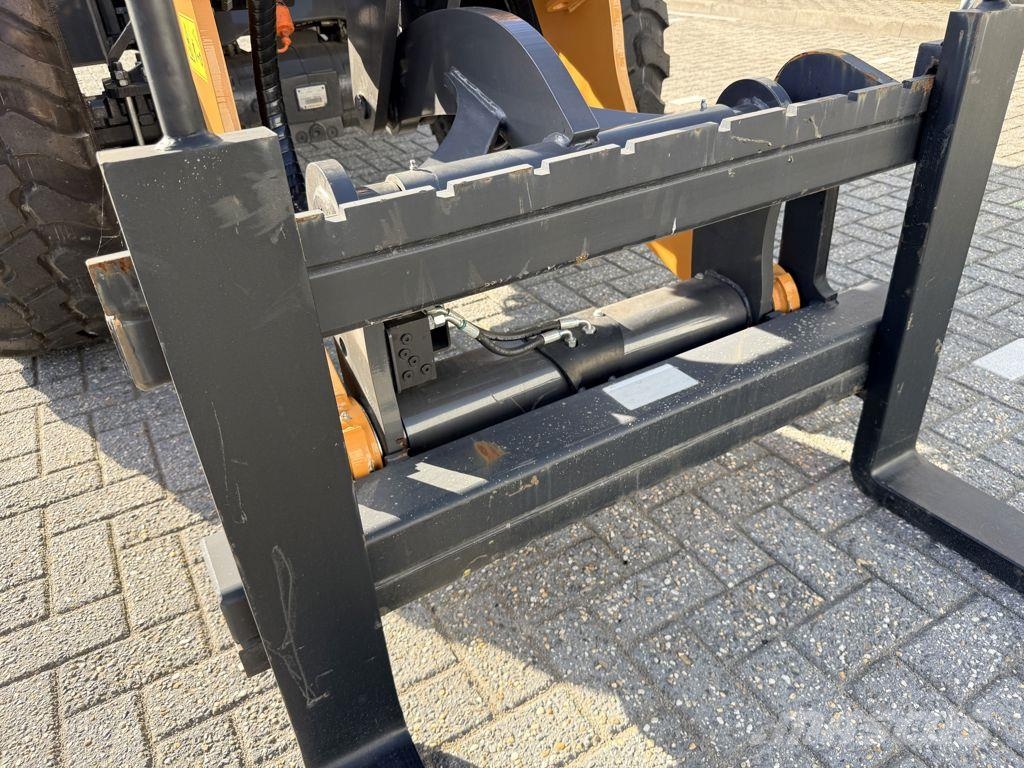 CASE 321F Stage V Wiellader Radlader