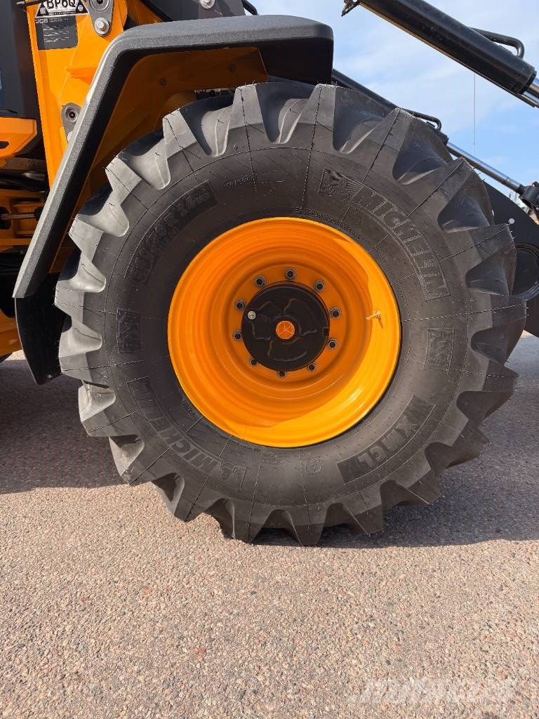 JCB 413 S Pyöräkuormaajat