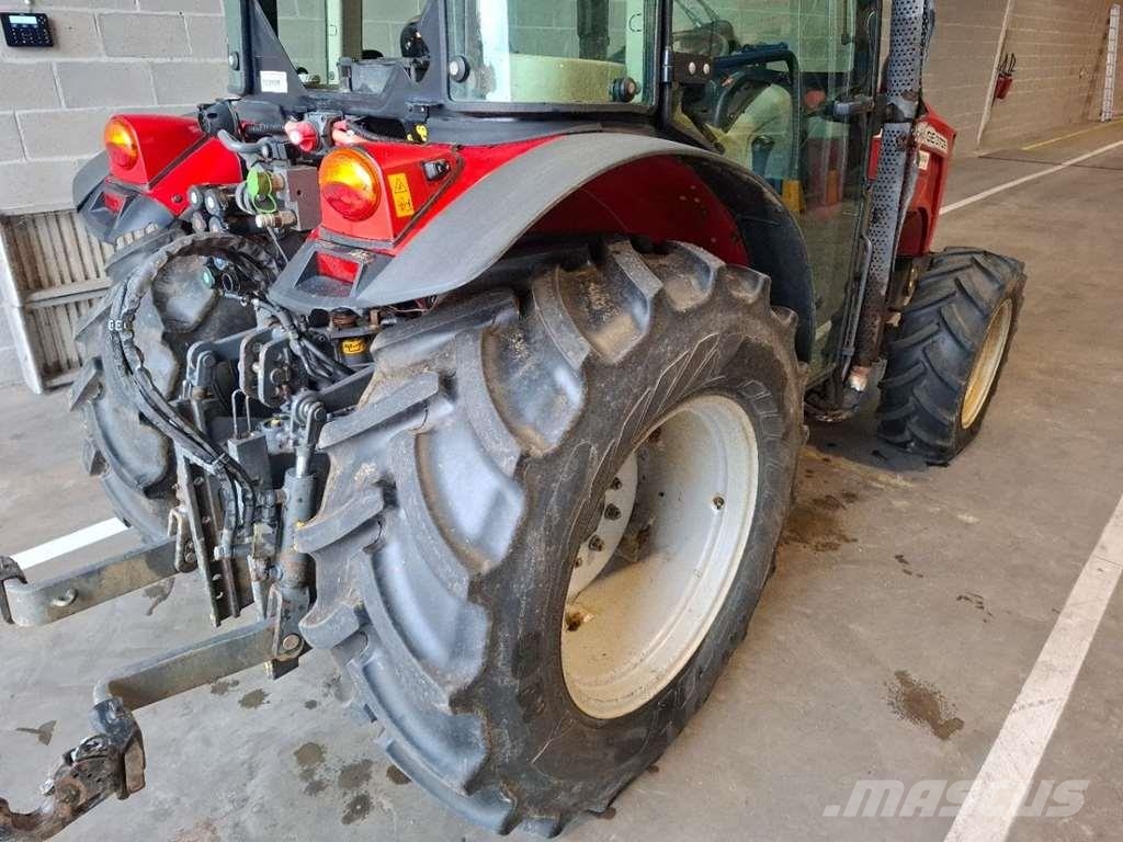 Massey Ferguson 3709GE Efficient 0 Traktoren