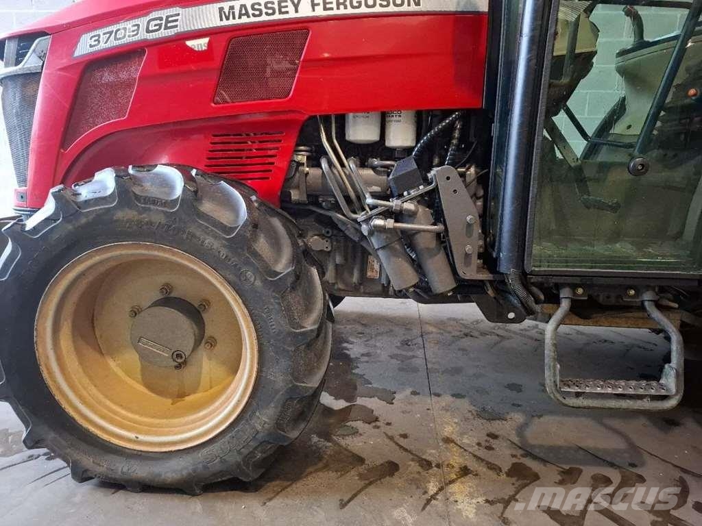 Massey Ferguson 3709GE Efficient 0 Traktoren