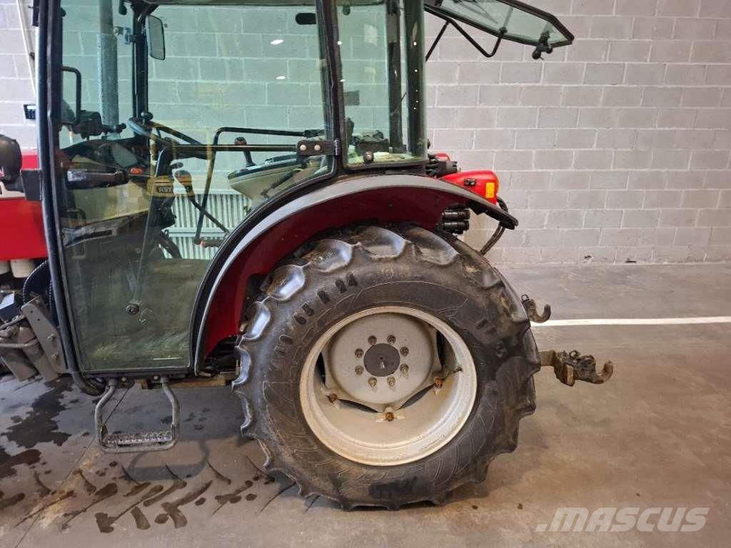 Massey Ferguson 3709GE Efficient 0 Traktoren