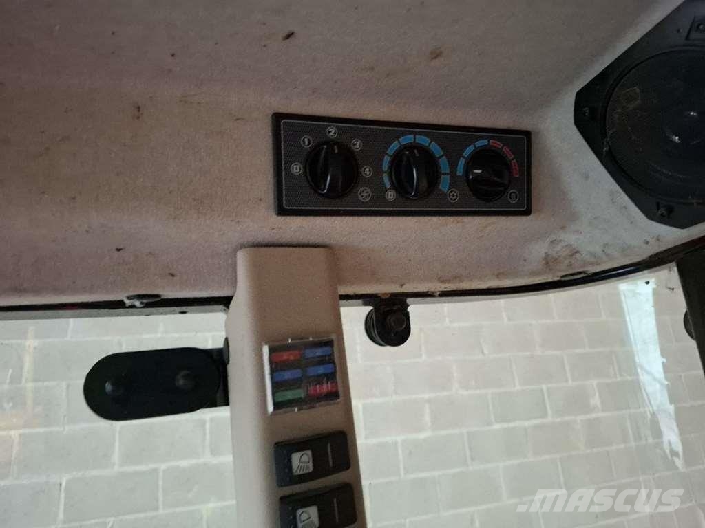 Massey Ferguson 3709GE Efficient 0 Traktoren
