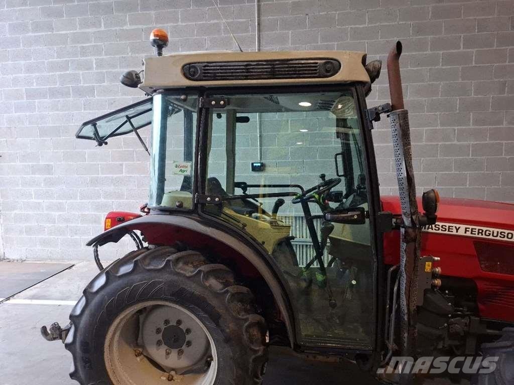 Massey Ferguson 3709GE Efficient 0 Traktoren